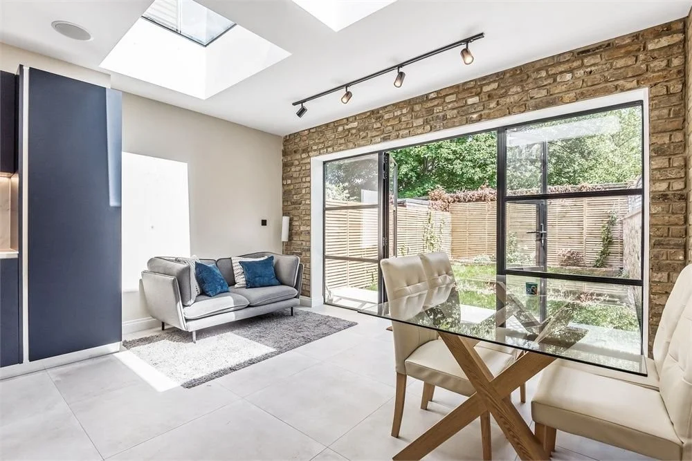 Southwark — Completed extension